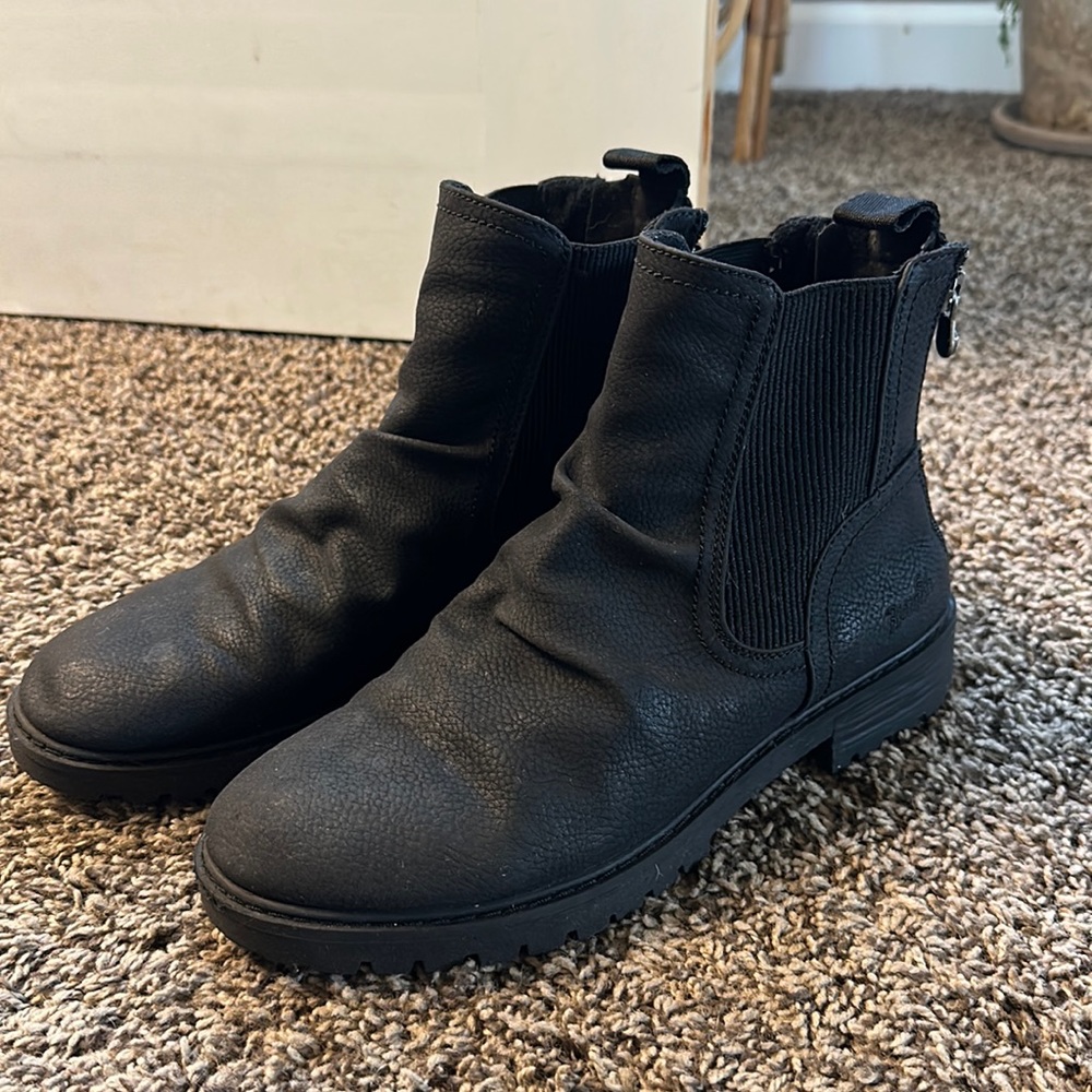 Blowfish boots